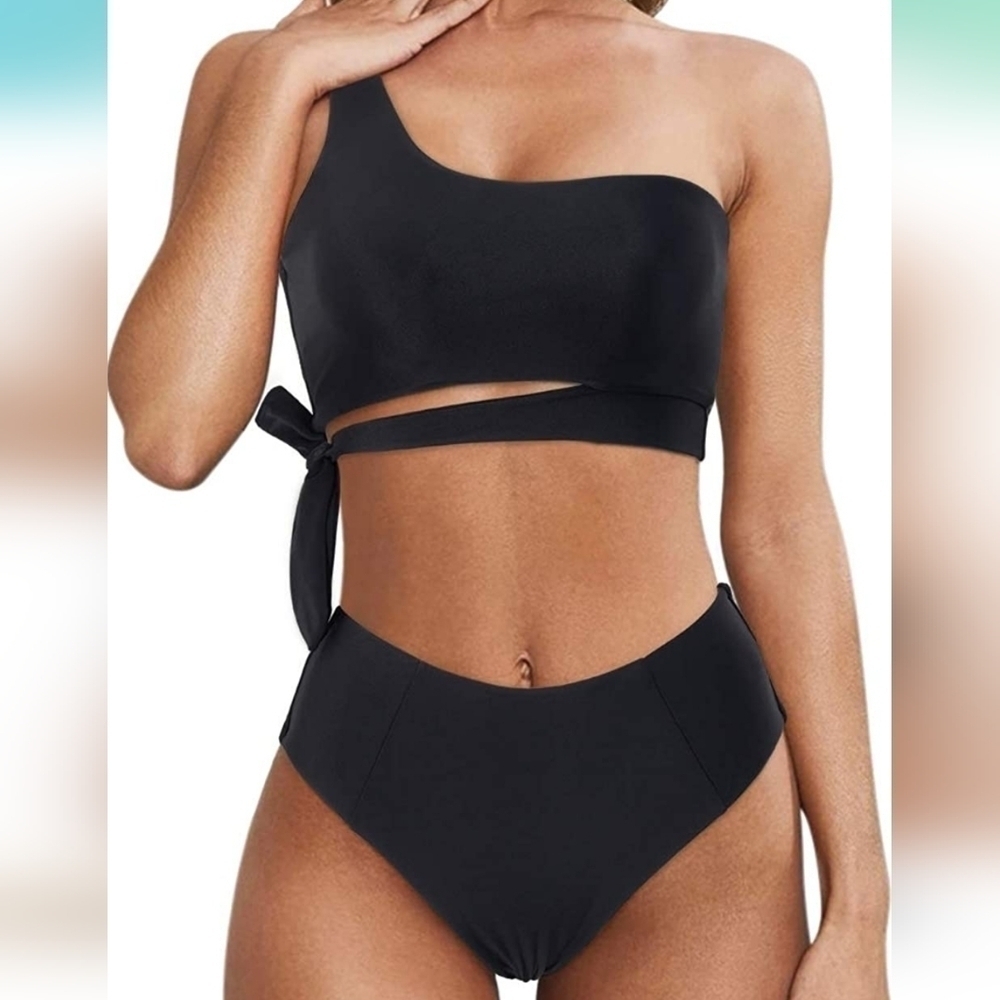 Black bikini Size S Women's Swimsuit Beach Travel Vacation Pool Summer Feminine